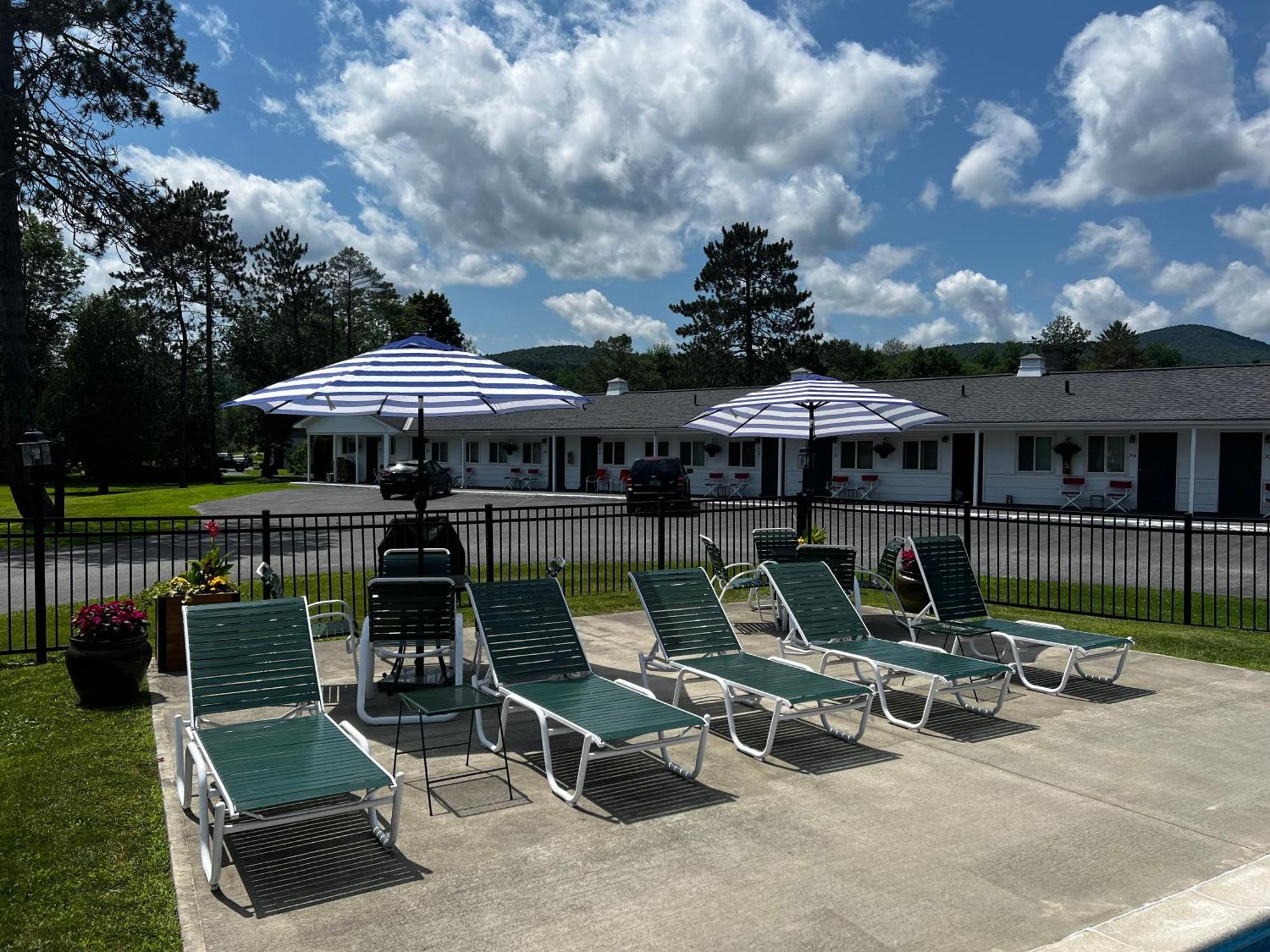 Stowe Motel & Snowdrift Ngoại thất bức ảnh